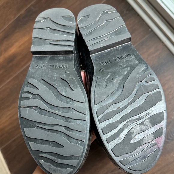 LIKE NEW Michael Kors Black Croc-Embossed Rain Boots - Picture 6 of 8